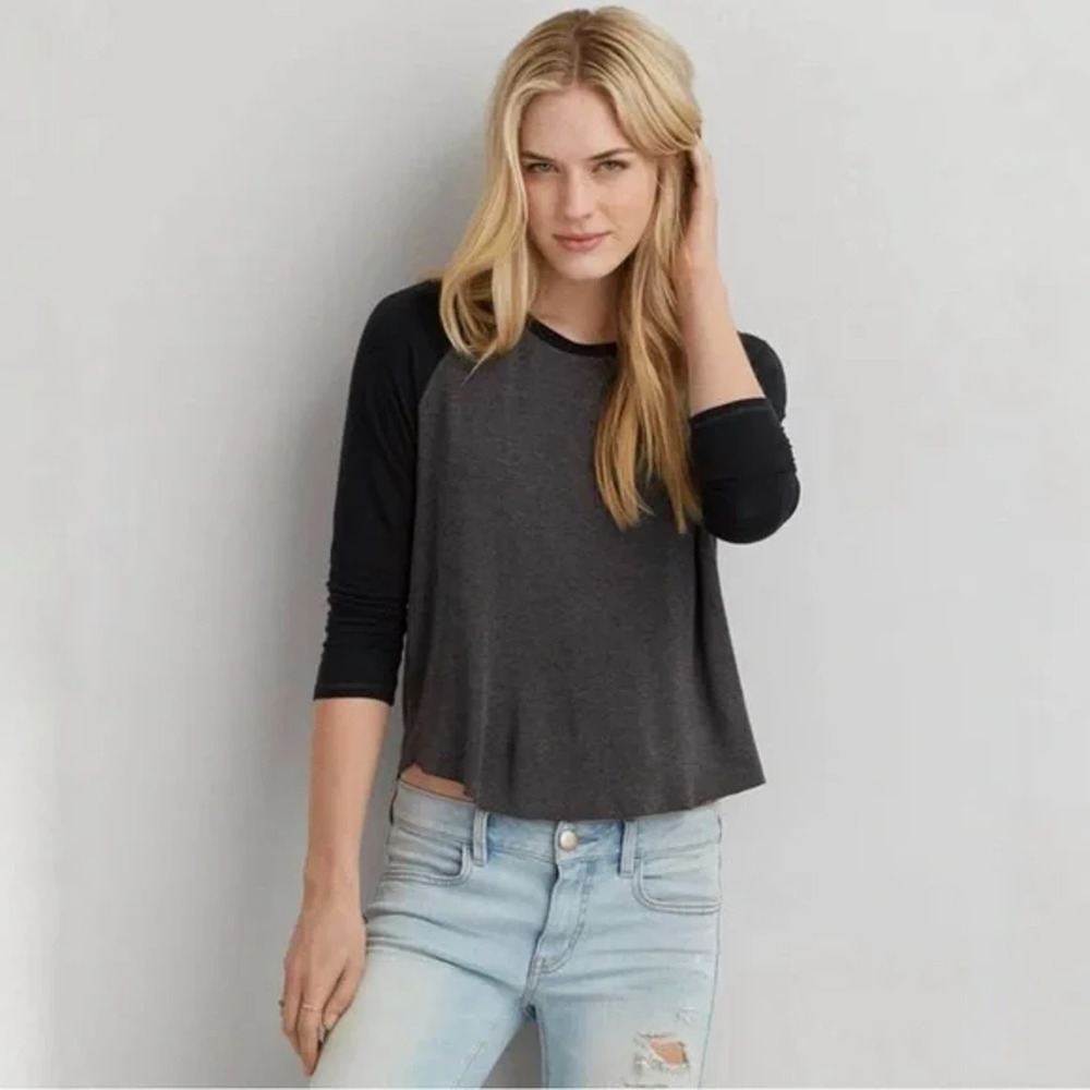American Eagle Outfitters Soft & Sexy Women's Grey and Black Baseball T-shirt
